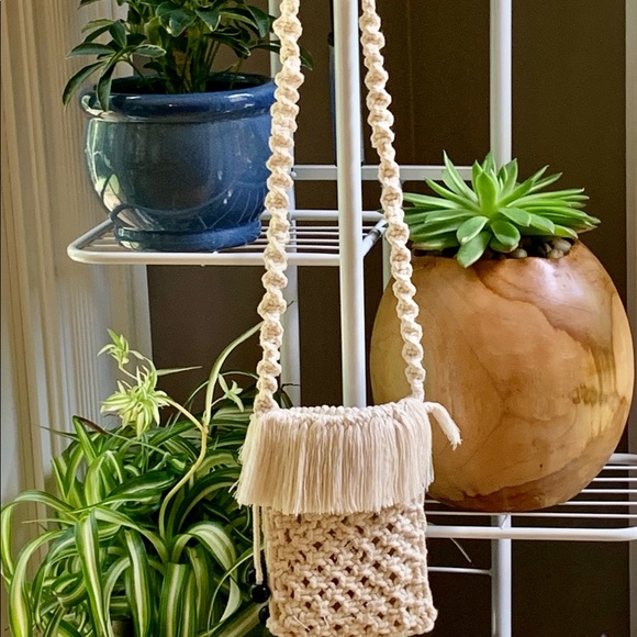 Macrame Handmade Phone Purse - Picture 5 of 6